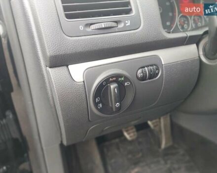 Черный Фольксваген Гольф, объемом двигателя 1.6 л и пробегом 198 тыс. км за 6499 $, фото 21 на Automoto.ua