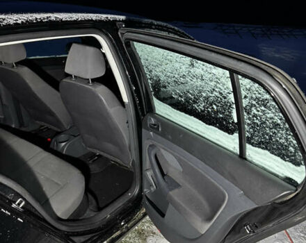 Черный Фольксваген Гольф, объемом двигателя 1.4 л и пробегом 236 тыс. км за 3000 $, фото 16 на Automoto.ua