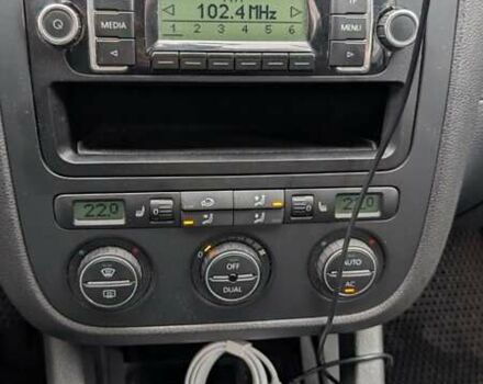 Черный Фольксваген Гольф, объемом двигателя 1.6 л и пробегом 178 тыс. км за 5950 $, фото 10 на Automoto.ua