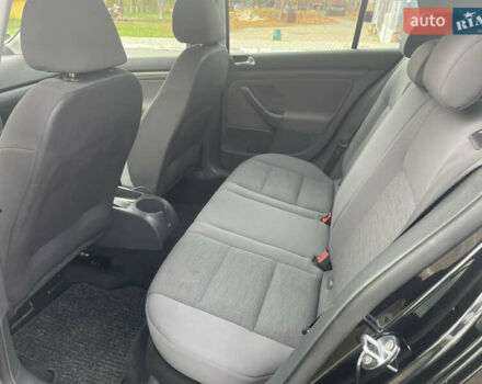 Чорний Фольксваген Гольф, об'ємом двигуна 1.6 л та пробігом 213 тис. км за 5950 $, фото 14 на Automoto.ua