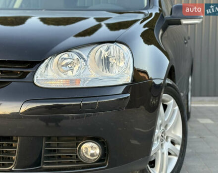 Черный Фольксваген Гольф, объемом двигателя 1.4 л и пробегом 211 тыс. км за 5690 $, фото 10 на Automoto.ua