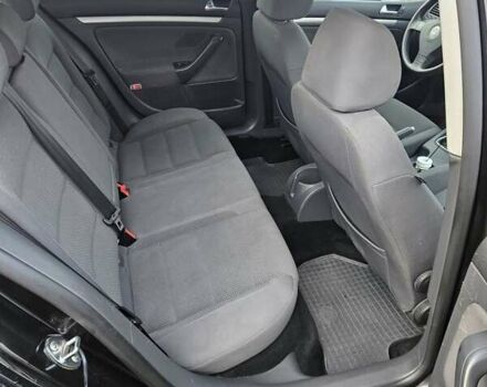 Чорний Фольксваген Гольф, об'ємом двигуна 1.39 л та пробігом 260 тис. км за 5100 $, фото 8 на Automoto.ua