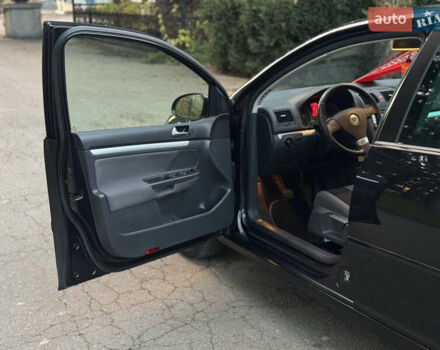 Чорний Фольксваген Гольф, об'ємом двигуна 1.6 л та пробігом 203 тис. км за 6600 $, фото 14 на Automoto.ua