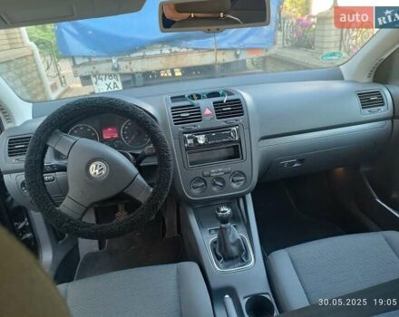 Чорний Фольксваген Гольф, об'ємом двигуна 1.39 л та пробігом 191 тис. км за 6200 $, фото 6 на Automoto.ua