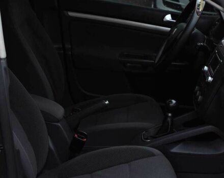 Черный Фольксваген Гольф, объемом двигателя 1.6 л и пробегом 223 тыс. км за 6999 $, фото 15 на Automoto.ua