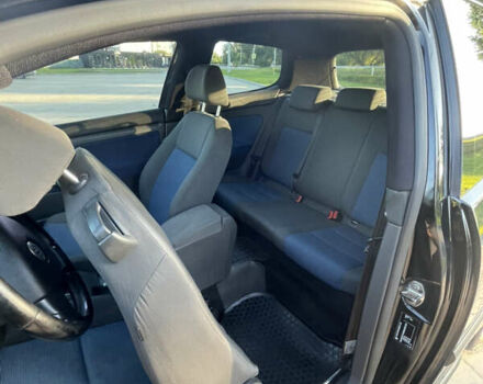 Черный Фольксваген Гольф, объемом двигателя 1.6 л и пробегом 340 тыс. км за 4999 $, фото 21 на Automoto.ua