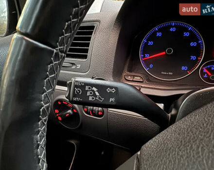 Чорний Фольксваген Гольф, об'ємом двигуна 1.6 л та пробігом 203 тис. км за 6600 $, фото 34 на Automoto.ua