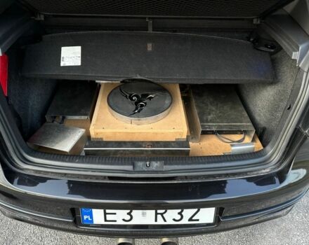 Черный Фольксваген Гольф, объемом двигателя 3.2 л и пробегом 250 тыс. км за 3000 $, фото 10 на Automoto.ua