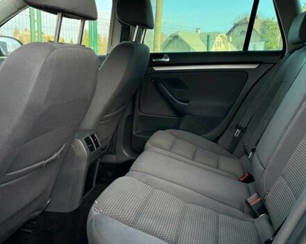 Черный Фольксваген Гольф, объемом двигателя 1.4 л и пробегом 248 тыс. км за 6999 $, фото 19 на Automoto.ua