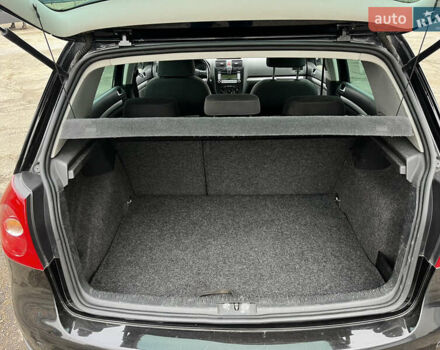 Черный Фольксваген Гольф, объемом двигателя 1.4 л и пробегом 231 тыс. км за 6799 $, фото 25 на Automoto.ua