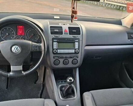 Чорний Фольксваген Гольф, об'ємом двигуна 1.98 л та пробігом 287 тис. км за 5799 $, фото 5 на Automoto.ua