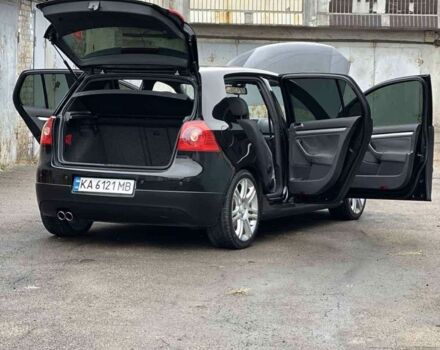 Чорний Фольксваген Гольф, об'ємом двигуна 2 л та пробігом 240 тис. км за 7600 $, фото 4 на Automoto.ua