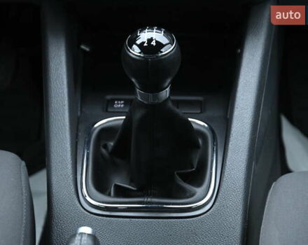 Черный Фольксваген Гольф, объемом двигателя 1.39 л и пробегом 221 тыс. км за 6800 $, фото 28 на Automoto.ua