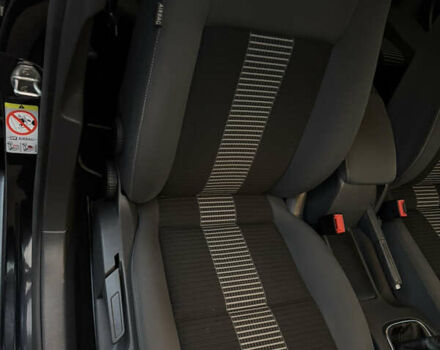 Чорний Фольксваген Гольф, об'ємом двигуна 1.6 л та пробігом 203 тис. км за 6600 $, фото 29 на Automoto.ua