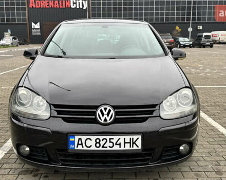 Черный Фольксваген Гольф, объемом двигателя 1.39 л и пробегом 245 тыс. км за 6100 $, фото 2 на Automoto.ua