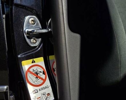 Черный Фольксваген Гольф, объемом двигателя 1.4 л и пробегом 276 тыс. км за 6600 $, фото 14 на Automoto.ua