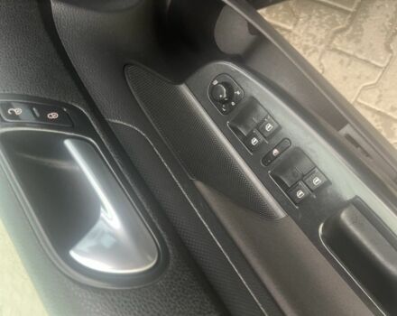 Чорний Фольксваген Гольф, об'ємом двигуна 1.6 л та пробігом 211 тис. км за 6350 $, фото 15 на Automoto.ua