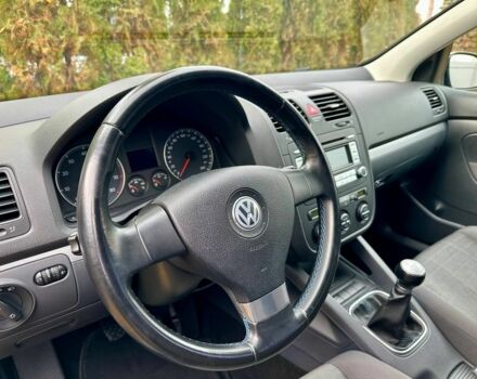 Черный Фольксваген Гольф, объемом двигателя 1.6 л и пробегом 215 тыс. км за 6300 $, фото 11 на Automoto.ua