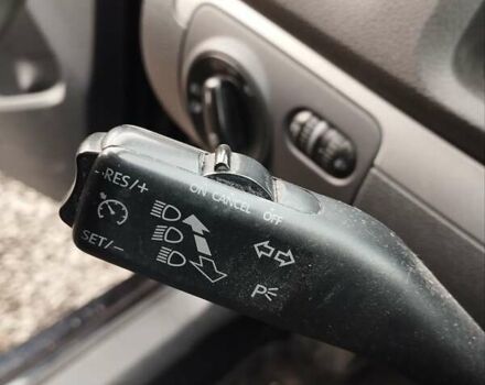 Черный Фольксваген Гольф, объемом двигателя 1.6 л и пробегом 242 тыс. км за 5850 $, фото 16 на Automoto.ua