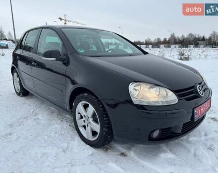 Черный Фольксваген Гольф, объемом двигателя 1.6 л и пробегом 198 тыс. км за 6890 $, фото 1 на Automoto.ua