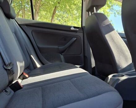 Черный Фольксваген Гольф, объемом двигателя 1.4 л и пробегом 276 тыс. км за 6600 $, фото 15 на Automoto.ua