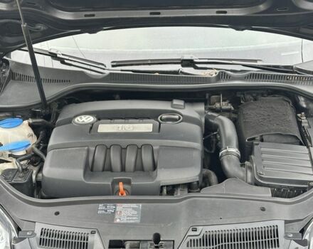 Черный Фольксваген Гольф, объемом двигателя 1.6 л и пробегом 210 тыс. км за 6500 $, фото 10 на Automoto.ua