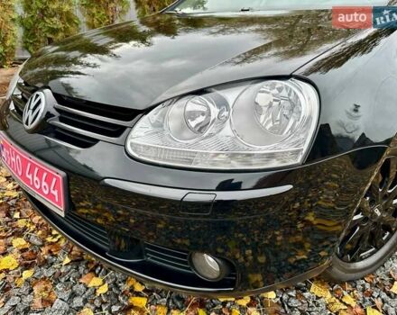 Черный Фольксваген Гольф, объемом двигателя 1.6 л и пробегом 215 тыс. км за 6300 $, фото 30 на Automoto.ua