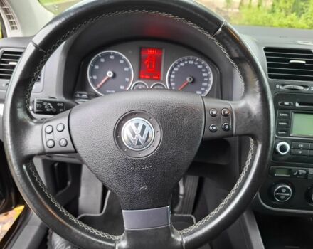 Черный Фольксваген Гольф, объемом двигателя 1.6 л и пробегом 190 тыс. км за 6800 $, фото 4 на Automoto.ua