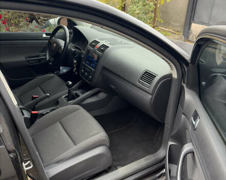 Черный Фольксваген Гольф, объемом двигателя 1.9 л и пробегом 141 тыс. км за 6900 $, фото 6 на Automoto.ua