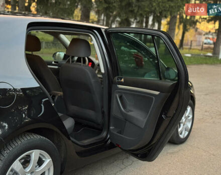 Чорний Фольксваген Гольф, об'ємом двигуна 1.6 л та пробігом 203 тис. км за 6600 $, фото 23 на Automoto.ua