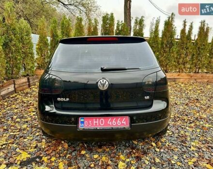 Черный Фольксваген Гольф, объемом двигателя 1.6 л и пробегом 215 тыс. км за 6300 $, фото 22 на Automoto.ua