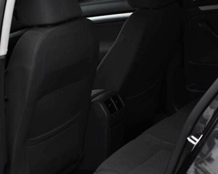 Черный Фольксваген Гольф, объемом двигателя 1.6 л и пробегом 223 тыс. км за 6999 $, фото 19 на Automoto.ua