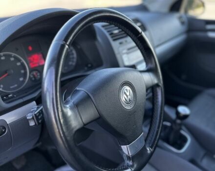 Черный Фольксваген Гольф, объемом двигателя 1.6 л и пробегом 198 тыс. км за 6599 $, фото 11 на Automoto.ua