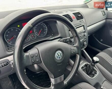 Черный Фольксваген Гольф, объемом двигателя 1.6 л и пробегом 198 тыс. км за 6890 $, фото 40 на Automoto.ua