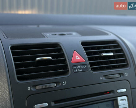 Чорний Фольксваген Гольф, об'ємом двигуна 1.4 л та пробігом 211 тис. км за 5650 $, фото 74 на Automoto.ua