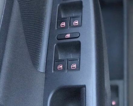 Черный Фольксваген Гольф, объемом двигателя 1.4 л и пробегом 206 тыс. км за 5900 $, фото 21 на Automoto.ua