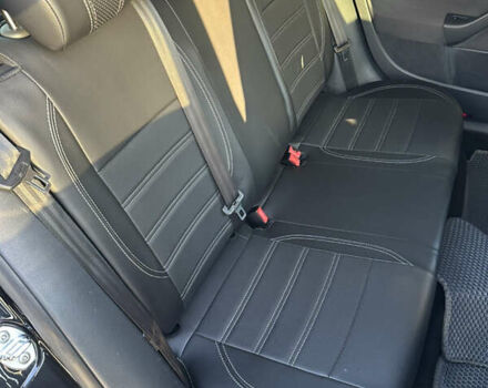 Черный Фольксваген Гольф, объемом двигателя 1.6 л и пробегом 300 тыс. км за 5299 $, фото 10 на Automoto.ua