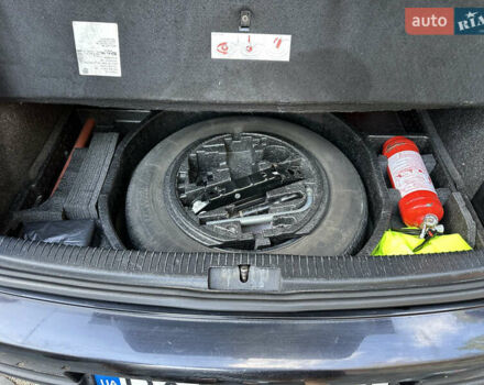 Черный Фольксваген Гольф, объемом двигателя 1.9 л и пробегом 333 тыс. км за 5200 $, фото 21 на Automoto.ua