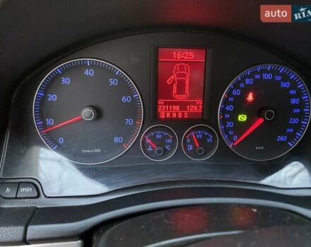 Чорний Фольксваген Гольф, об'ємом двигуна 1.4 л та пробігом 231 тис. км за 6850 $, фото 8 на Automoto.ua