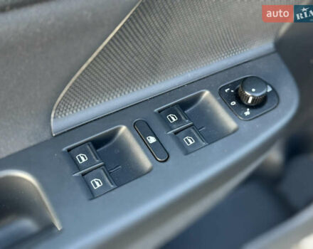 Чорний Фольксваген Гольф, об'ємом двигуна 1.4 л та пробігом 211 тис. км за 5650 $, фото 44 на Automoto.ua