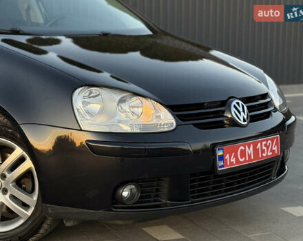 Черный Фольксваген Гольф, объемом двигателя 1.4 л и пробегом 211 тыс. км за 5690 $, фото 26 на Automoto.ua