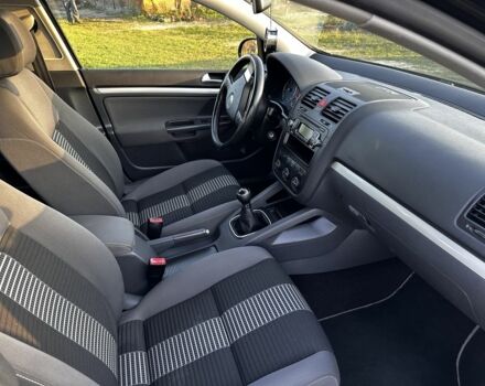 Чорний Фольксваген Гольф, об'ємом двигуна 1.4 л та пробігом 253 тис. км за 6050 $, фото 14 на Automoto.ua