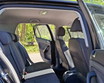 Черный Фольксваген Гольф, объемом двигателя 1.4 л и пробегом 276 тыс. км за 6600 $, фото 13 на Automoto.ua