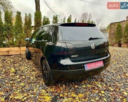 Черный Фольксваген Гольф, объемом двигателя 1.6 л и пробегом 215 тыс. км за 6300 $, фото 21 на Automoto.ua