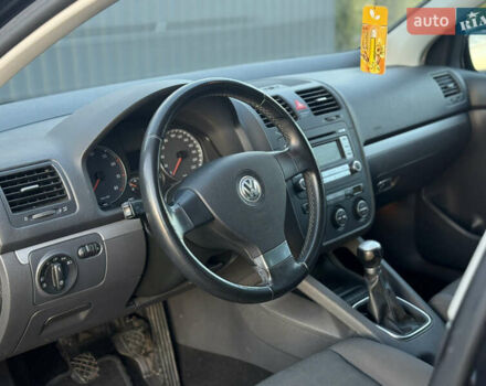 Чорний Фольксваген Гольф, об'ємом двигуна 1.4 л та пробігом 211 тис. км за 5650 $, фото 43 на Automoto.ua