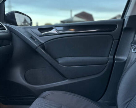 Чорний Фольксваген Гольф, об'ємом двигуна 1.4 л та пробігом 260 тис. км за 7800 $, фото 14 на Automoto.ua