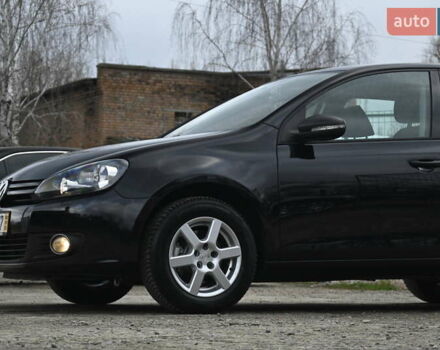 Черный Фольксваген Гольф, объемом двигателя 1.6 л и пробегом 217 тыс. км за 7700 $, фото 6 на Automoto.ua