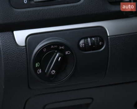 Черный Фольксваген Гольф, объемом двигателя 1.39 л и пробегом 221 тыс. км за 6800 $, фото 15 на Automoto.ua