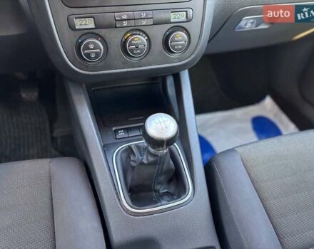 Чорний Фольксваген Гольф, об'ємом двигуна 1.6 л та пробігом 198 тис. км за 6999 $, фото 25 на Automoto.ua