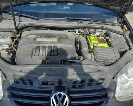 Черный Фольксваген Гольф, объемом двигателя 1.6 л и пробегом 175 тыс. км за 6700 $, фото 5 на Automoto.ua